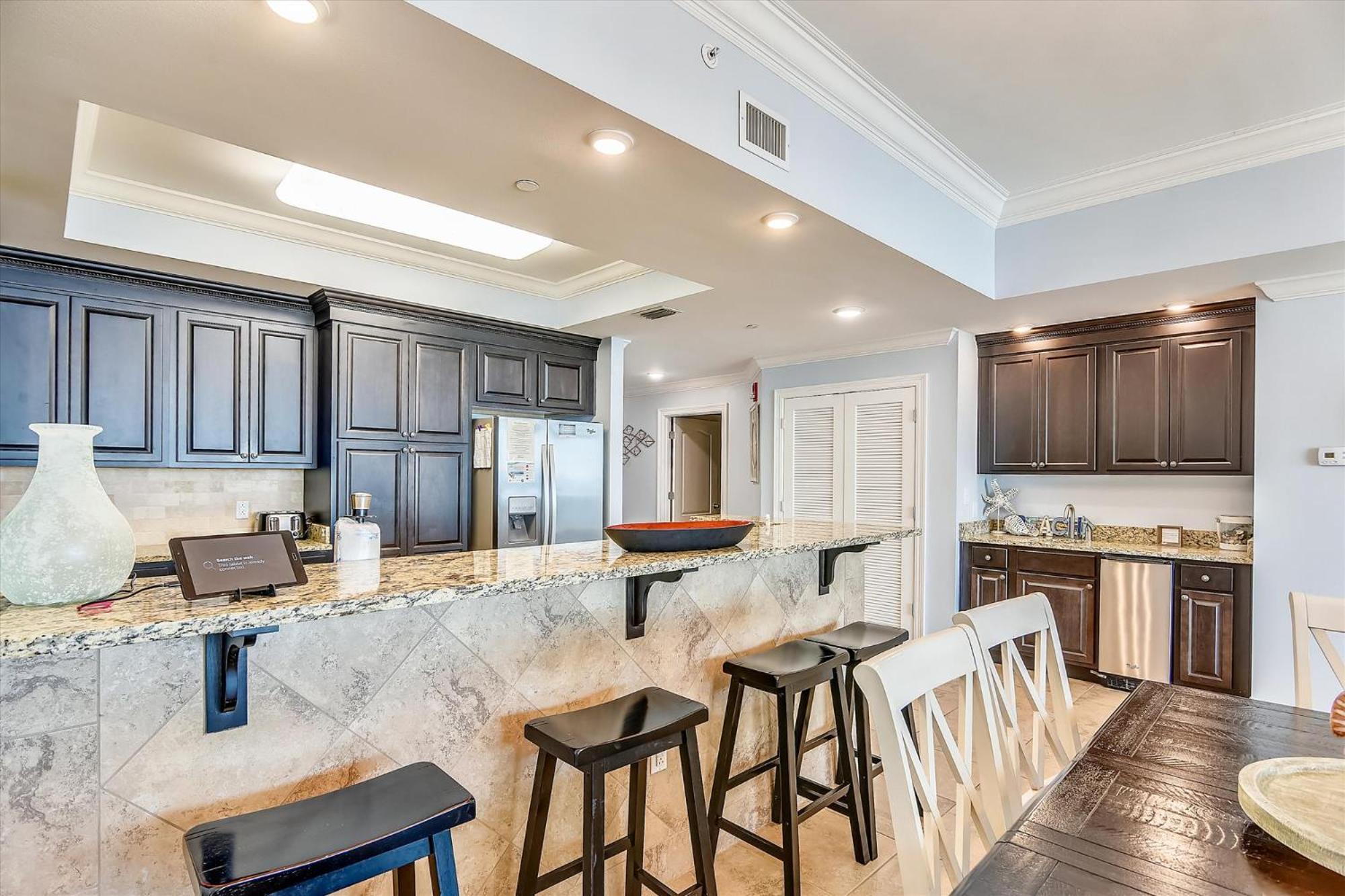 Phoenix Gulf Shores Unit 1702 Bilik gambar